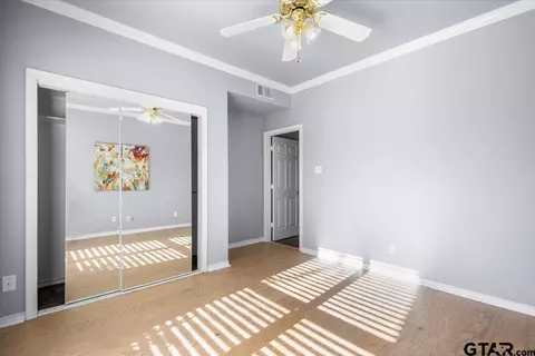 Bedroom - 519 E Hideaway Ln, Hideaway, TX 75771 photo 2 of 8