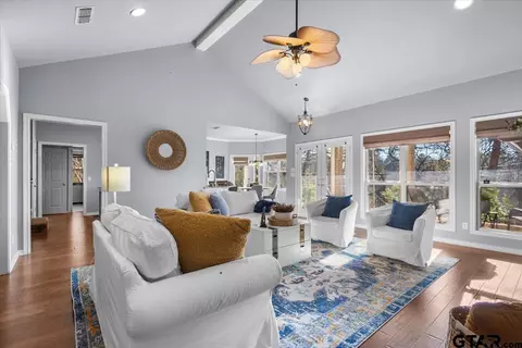 Living - 519 E Hideaway Ln, Hideaway, TX 75771 photo 3 of 4
