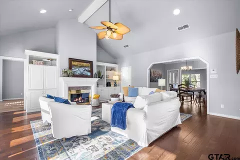 Living - 519 E Hideaway Ln, Hideaway, TX 75771 photo 1 of 4