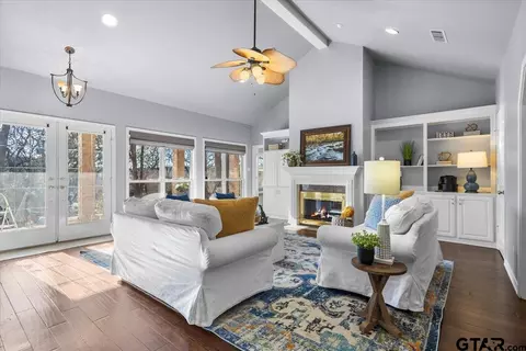 Living - 519 E Hideaway Ln, Hideaway, TX 75771 photo 2 of 4