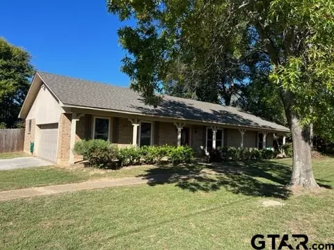 6629 Circle Dr, Tyler, TX 75703
