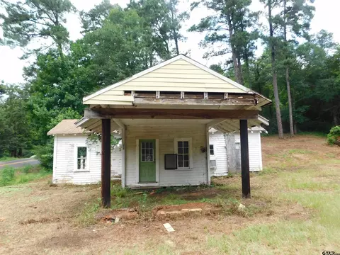 814 Henderson, Rusk, TX 75785
