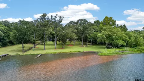 2401 Lake Park Ln, Jacksonville, TX 75766