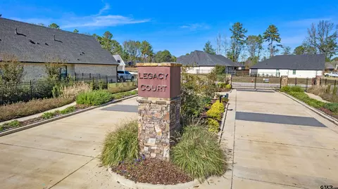 1721 Legacy Ct, Tyler, TX 75703