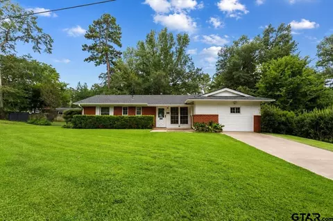 2415 Mimosa Dr, Tyler, TX 75701