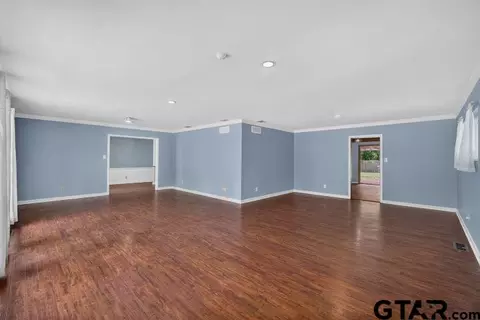 8 Rambling Rd, Longview, TX 75604 photo 5