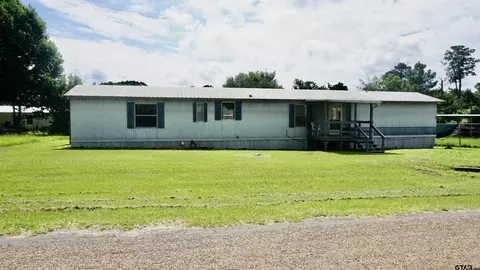 5227 Skyline Dr, Chandler, TX 75758