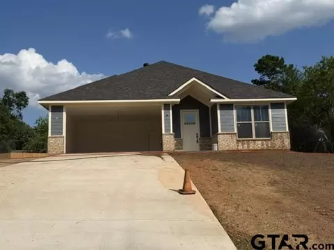 107 Silvey Dr, Henderson, TX 75652