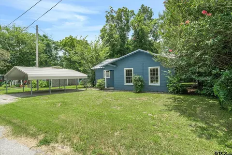 Exterior - 280 E North St, Emory, TX 75440 photo 2 of 9