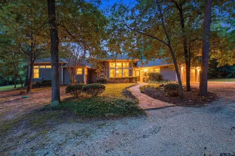 565 W Eldorado Dr, Scroggins, TX 75480
