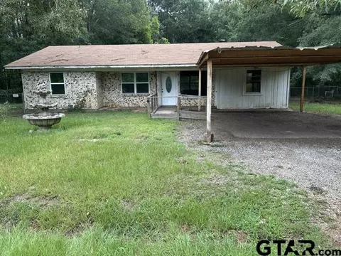 4465 W Commerce Ave, Gladewater, TX 75647
