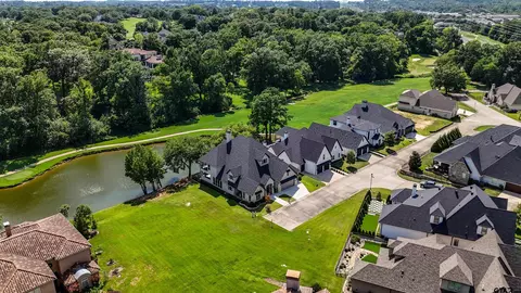 852 Laguna Dr, Tyler, TX 75703