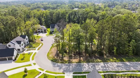 7939 Maple Ln, Tyler, TX 75703 photo 2