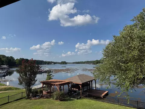 1257 Hideaway Ln W, Hideaway, TX 75771