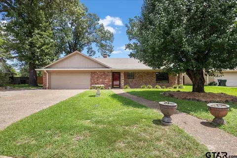 1100 Foxglove Ln, Tyler, TX 75703