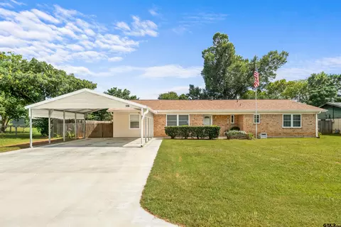 116 Larkspur Ln, Palestine, TX 75803