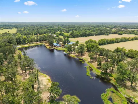 992 Rs County Road 4325, Emory, TX 75440