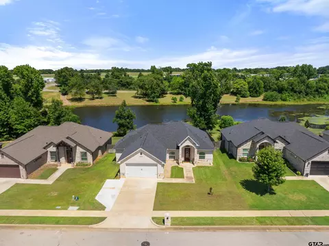 422 Duke Place Ln, Tyler, TX 75704