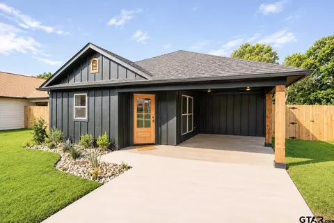 423 S Bonner St, Jacksonville, TX 75766