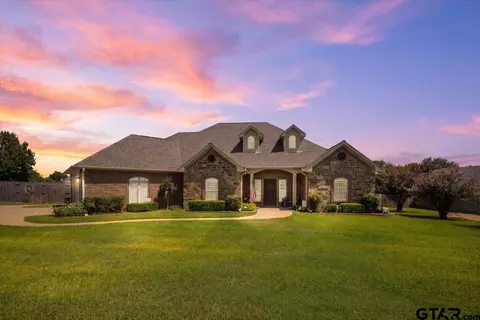 212 Pecan Park Dr, Bullard, TX 75757