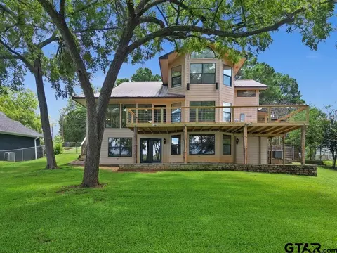 202 County Road 3515, Bullard, TX 75757