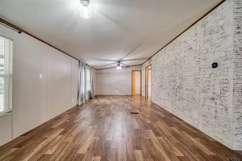 Living - 629 E Standpipe, Marshall, TX 75670 photo 1 of 1