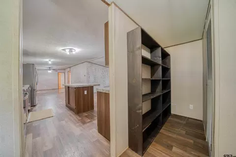 Entry Way - 629 E Standpipe, Marshall, TX 75670 photo 1 of 1