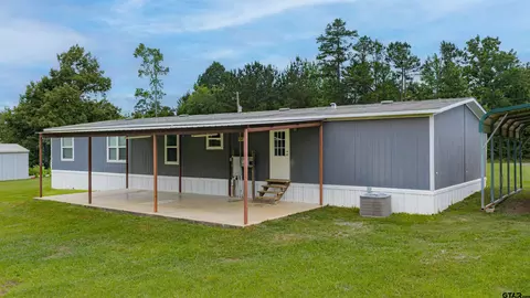 Exterior - 629 E Standpipe, Marshall, TX 75670 photo 9 of 10