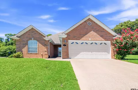 1801 Hollylake Cir, Tyler, TX 75703