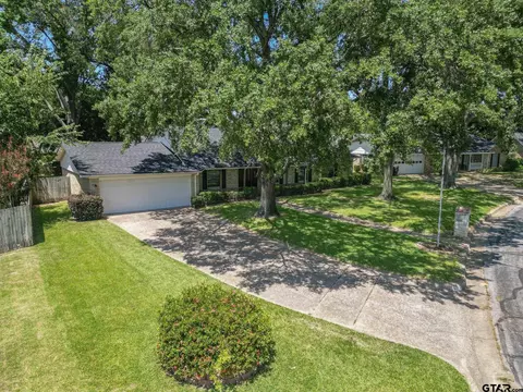 6213 Wilshire Dr, Tyler, TX 75703