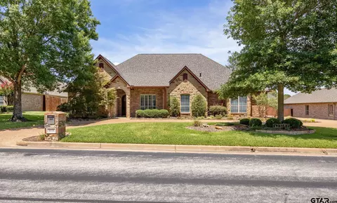 2318 Kingsmill Cir, Tyler, TX 75703