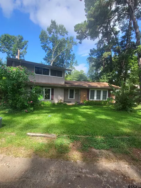 115 Pecan Cir, Crockett, TX 75835
