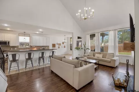 310 Rosebrook Cir, Whitehouse, TX 75791