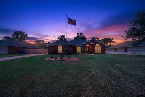 514 Noah Ln, Lindale, TX 75771