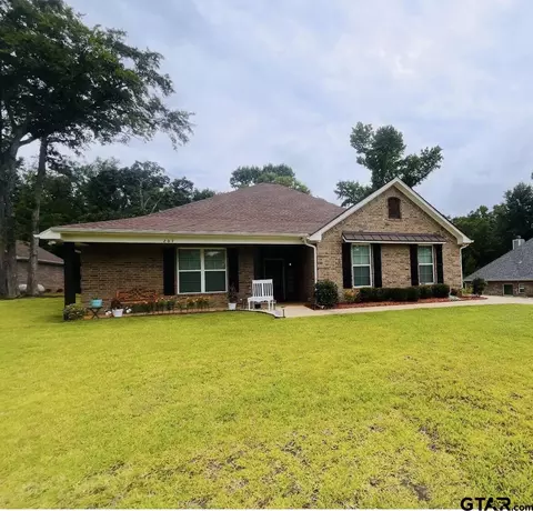 207 County Road 3608, Bullard, TX 75757