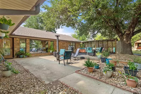 Exterior - 378 Eagle Rd, Gilmer, TX 75645 photo 3 of 7