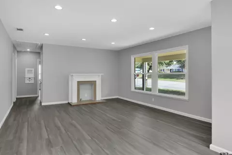Living - 1908 5th, Tyler, TX 75701 photo 2 of 7