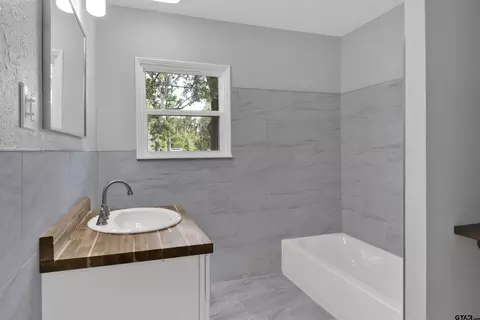 Bath - 1908 5th, Tyler, TX 75701 photo 2 of 3