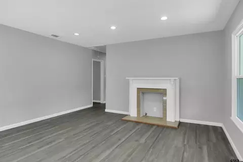 Living - 1908 5th, Tyler, TX 75701 photo 4 of 7