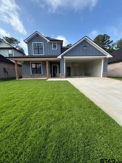7933 Greenhill Dr, Tyler, TX 75703