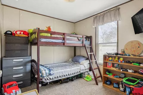 Bedroom - 129 Elm Dr, Murchison, TX 75778 photo 4 of 5