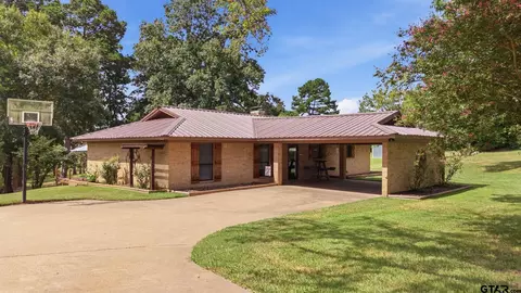 813 El Camino Dr, Grapeland, TX 75844