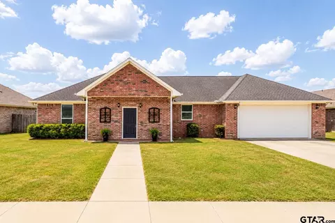 707 Jaxon Dr, Whitehouse, TX 75791
