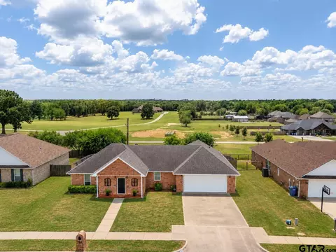 707 Jaxon Dr, Whitehouse, TX 75791