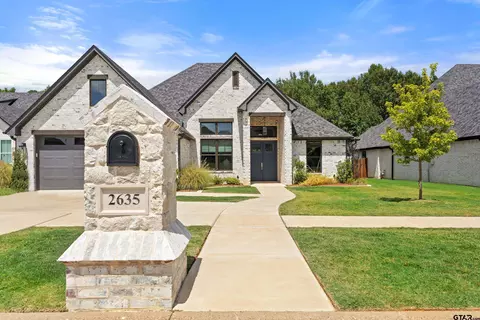 2635 Oak Creek Blvd, Tyler, TX 75703