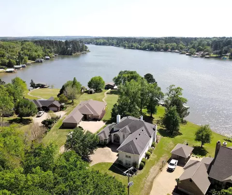 1713 Lakeshore Dr, Jacksonville, TX 75766