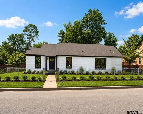 1221 Mockingbird Ln, Tyler, TX 75701