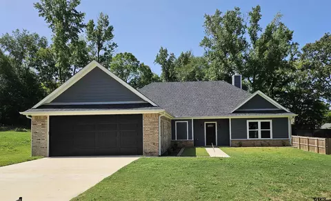 105 Johnston, Arp, TX 75750