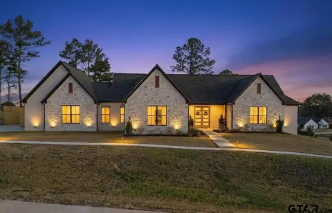 12181 Oak Grove Dr, Tyler, TX 75706