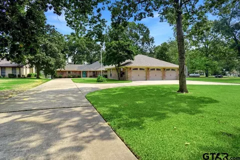 665 Pr 5881, Yantis, TX 75497